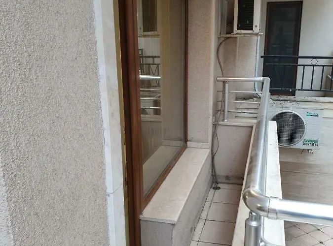 In The Center 1 * ヴァルナ